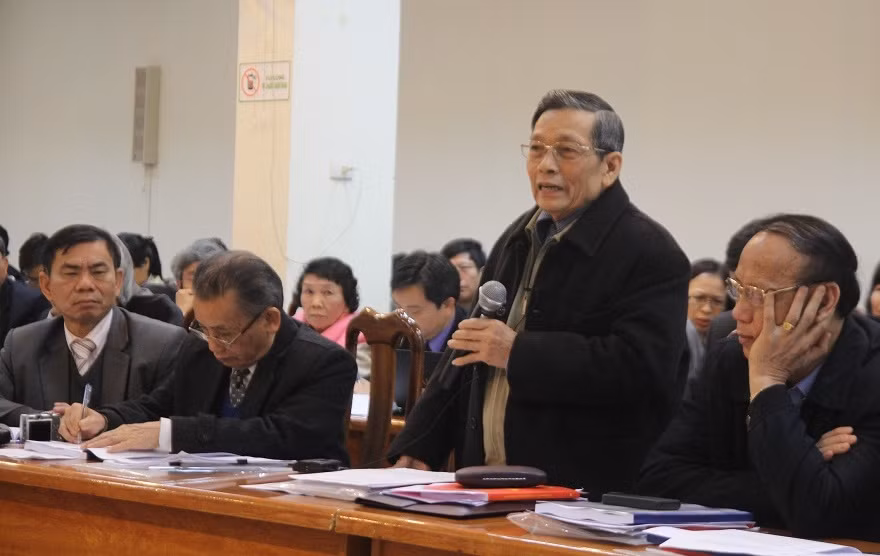 Ông Nguyễn Văn Yểu - Nguyên Phó Chủ tịch Quốc hội phát biểu tại hội thảo khoa học góp ý dự thảo sửa đổi Hiến pháp 1992 do các cơ quan của Văn phòng Quốc hội và Trung ương Hội Luật gia Việt Nam tổ chức. Ảnh - Ngọc Quang.