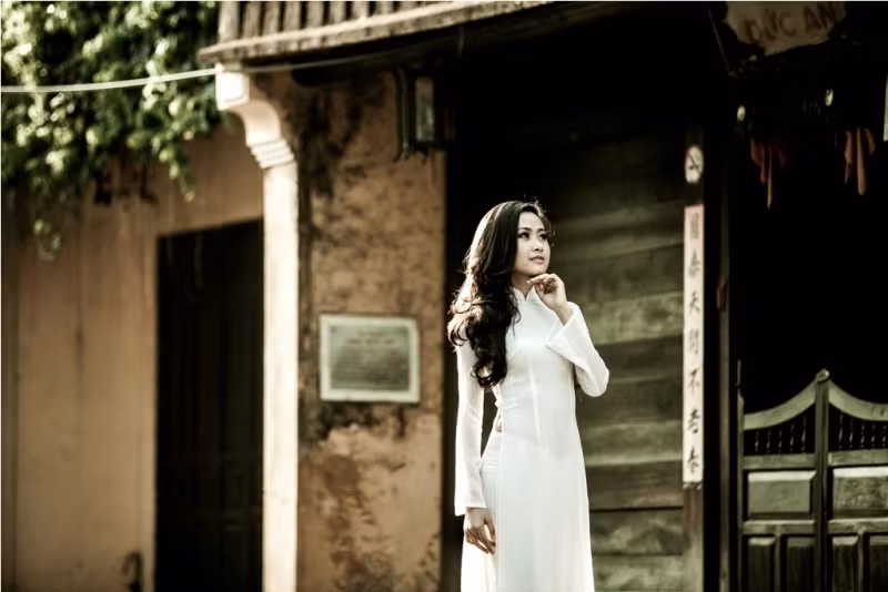 Nhã Uyên chia sẻ: "Tôi là người gốc Huế nhưng yêu món ăn Hà Nội, đặc biệt là món bún đậu mắm tôm".