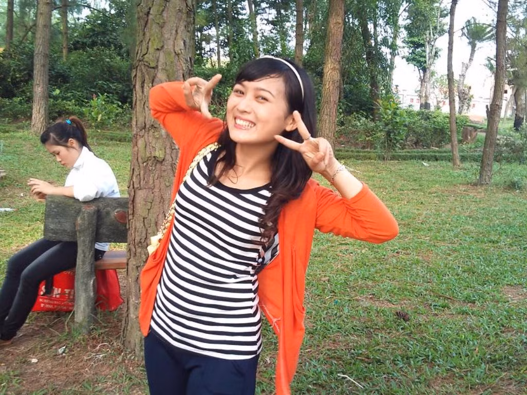 Mình là người vui vẻ, hòa đồng, nhất định sẽ trở thành một cô giáo dạy tốt, được các em học sinh yêu quý.