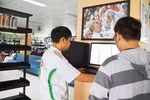 Nhiều trường cho học sinh, sinh viên học trực tuyến tại nhà để phòng, chống dịch bệnh virus Corona. Ảnh: AN