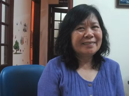 Tiến sĩ tâm lý Nguyễn Kim Quý, cố vấn đường dây Tư vấn bảo vệ trẻ em (Cục Bảo vệ, chăm sóc trẻ em, Bộ Lao động Thương binh Xã hội). Tiến sĩ tâm lý Nguyễn Kim Quý, cố vấn đường dây Tư vấn bảo vệ trẻ em (Cục Bảo vệ, chăm sóc trẻ em, Bộ Lao động Thương binh Xã hội).