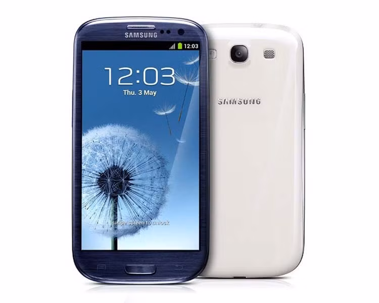 Điện thoại di động của châu Âu: Samsung Galaxy SIII Chiếc smartphone được giới thiệu hồi tháng 5 này sở hữu màn hình AMOLED lớn 4,8" độ phân giải HD, vi xử lí bốn nhân Exynos với xung nhịp 1,4GHz cùng camera 8 megapixel. Ngoài hệ điều hành Android 4.0 tích hợp, Samsung đã tùy biến rất nhiều phần mềm của máy để giúp nó trở nên thân thiện hơn với người sử dụng, chẳng hạn như tính năng S-Voice, SmartStay, tự gọi điện khi đưa máy lên tai cùng giao diện TouchWiz mới lấy cảm hứng từ thiên nhiên. Galaxy S III là người chiến thắng trong cuộc đua smartphone tính đến thời điểm này. Điện thoại di động của châu Âu: Samsung Galaxy SIII Chiếc smartphone được giới thiệu hồi tháng 5 này sở hữu màn hình AMOLED lớn 4,8" độ phân giải HD, vi xử lí bốn nhân Exynos với xung nhịp 1,4GHz cùng camera 8 megapixel. Ngoài hệ điều hành Android 4.0 tích hợp, Samsung đã tùy biến rất nhiều phần mềm của máy để giúp nó trở nên thân thiện hơn với người sử dụng, chẳng hạn như tính năng S-Voice, SmartStay, tự gọi điện khi đưa máy lên tai cùng giao diện TouchWiz mới lấy cảm hứng từ thiên nhiên. Galaxy S III là người chiến thắng trong cuộc đua smartphone tính đến thời điểm này.