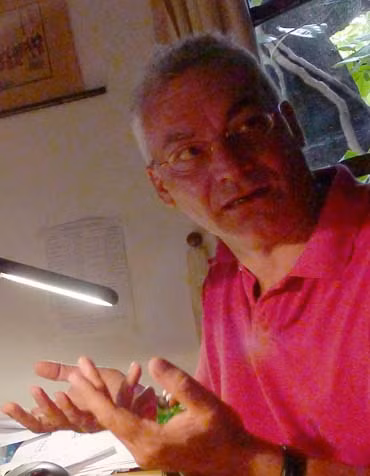 Cho đến thời điểm này, Philippe Le Failler là chuyên gia nghiên cứu sâu nhất những bản khắc trên đá cổ. Cuốn sách Đá cổ Sa Pa của ông cũng dự định xuất bản vào cuối năm nay - Ảnh: Hà Hương Cho đến thời điểm này, Philippe Le Failler là chuyên gia nghiên cứu sâu nhất những bản khắc trên đá cổ. Cuốn sách Đá cổ Sa Pa của ông cũng dự định xuất bản vào cuối năm nay - Ảnh: Hà Hương