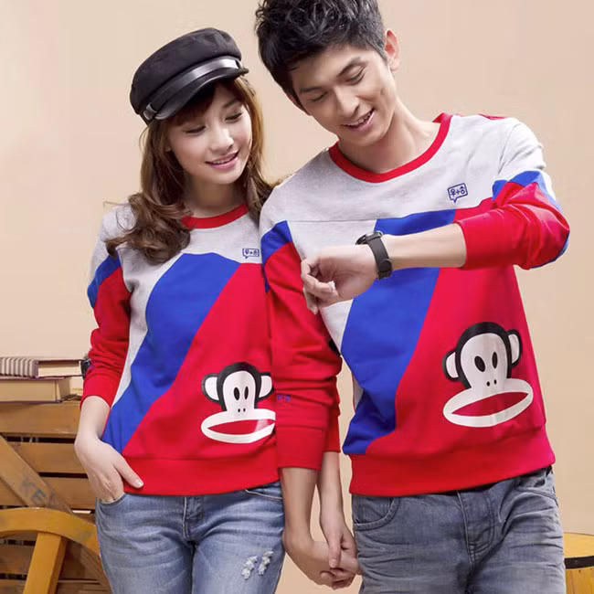Một mẫu áo pull dài tay khá lý tưởng cho tiết trời se lạnh.