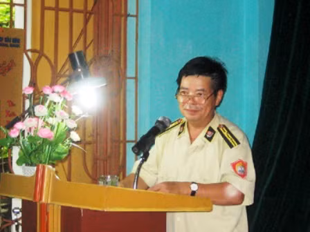 Ông Lê Công Minh