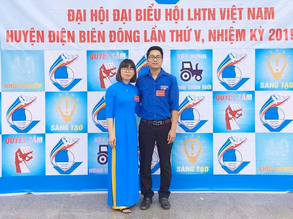 Thầy giáo trẻ Trần Xuân Tuấn là một giáo viên trẻ có trình độ, tâm huyết với nghề, năng động với nhiều hoạt động vì học sinh thân yêu. Ảnh: XT. Thầy giáo trẻ Trần Xuân Tuấn là một giáo viên trẻ có trình độ, tâm huyết với nghề, năng động với nhiều hoạt động vì học sinh thân yêu. Ảnh: XT.