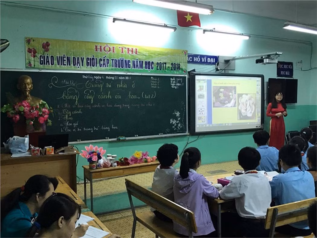 Thi giáo viên dạy giỏi (Hình ảnh minh họa: thcsnguyenhueq4.hcm.edu.vn). Thi giáo viên dạy giỏi (Hình ảnh minh họa: thcsnguyenhueq4.hcm.edu.vn).
