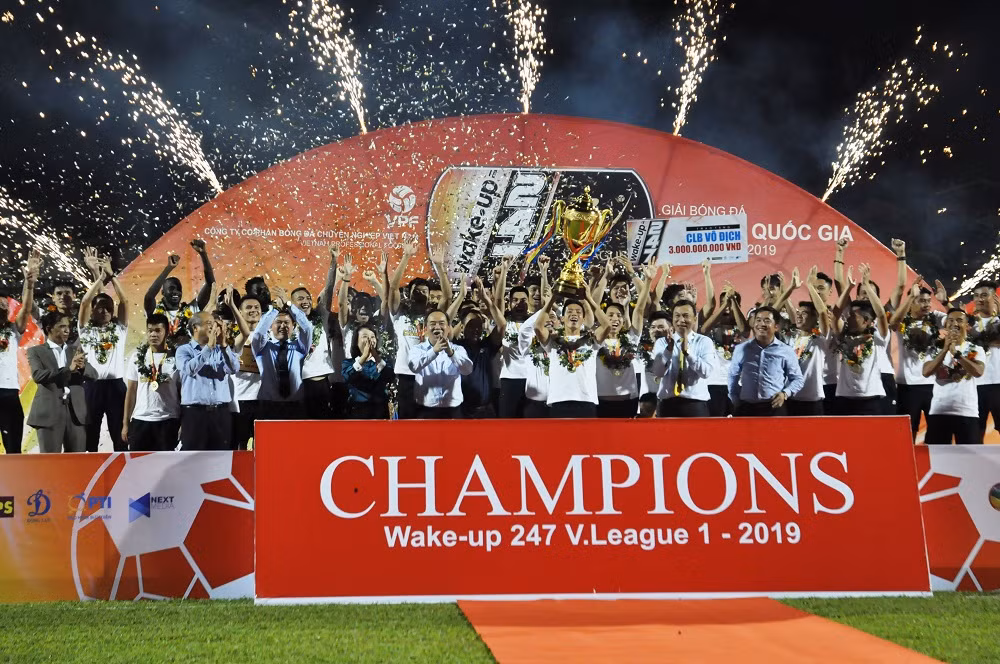 Giải bóng đá vô địch quốc gia Wake-up 247 V.League 1 - 2019 kết thúc và tìm ra nhà đương kim vô địch. Ảnh: Công Tiến.