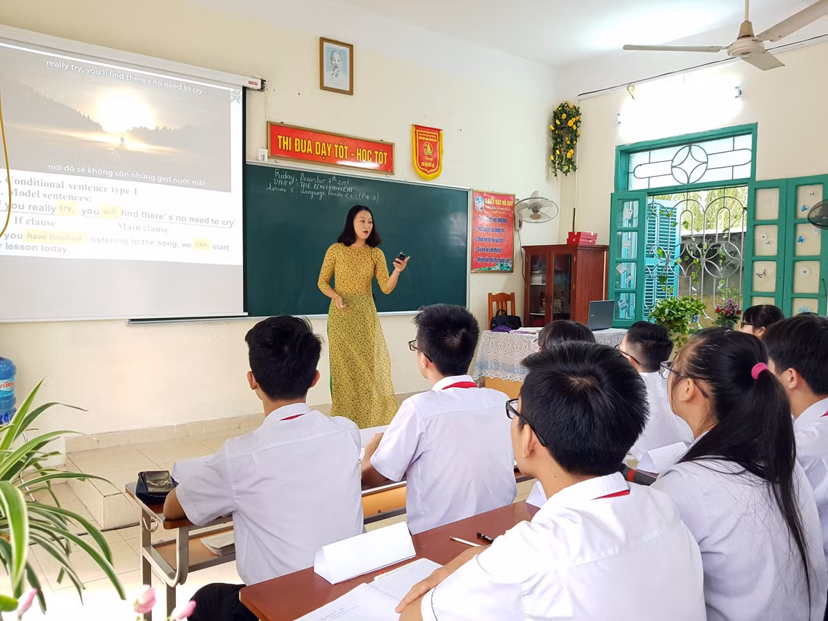 Nhà giáo phải có chứng chỉ hành nghề là đề xuất ảo tưởng về bằng cấp ảnh 2