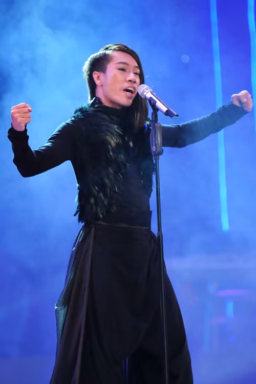 Ca sỹ Nguyễn Đình Thanh Tâm.