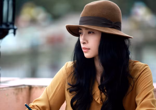 Sau Johnny Trí Nguyễn, suốt một thời gian dài, Ngô Thanh Vân đi về lẻ bóng. Cô dành hết tâm huyết cho hoạt động nghệ thuật và không hề nhắc tới chuyện tình cảm riêng tư, dù đã bước sang tuổi 34.