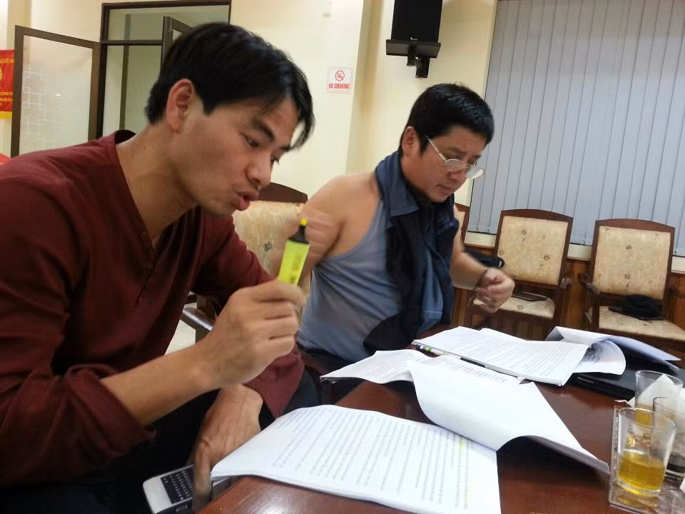 Mỗi người 1 phong cách...học lời thoại.