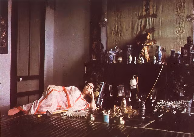 Chú thích của tác giả: Cô gái người Hoa hút thuốc phiện, Hà Nội 1915