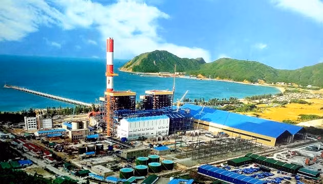 Một góc đại dự án Formosa ở Khu kinh tế Vũng Áng (ảnh: Báo Nhân dân).