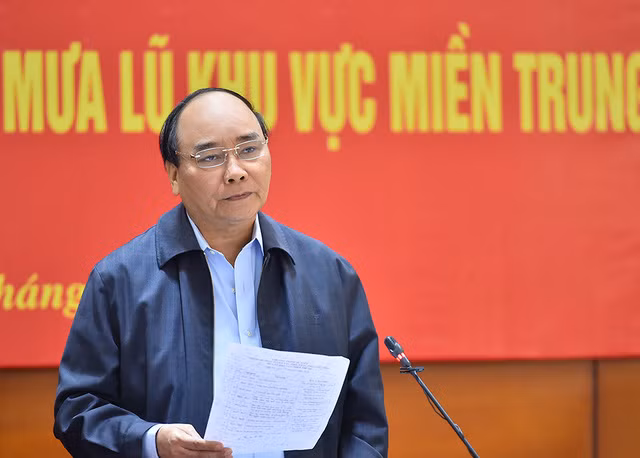 Thủ tướng yêu cầu tập trung cứu dân, không để người dân bị đói, khát, dịch bệnh ảnh 2 Thủ tướng yêu cầu tập trung cứu dân, không để người dân bị đói, khát, dịch bệnh ảnh 2