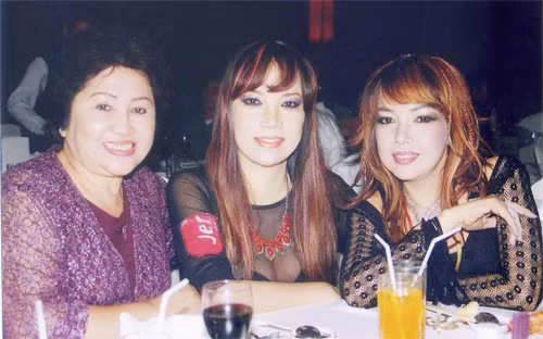 'Còn nữa, một nữ ca sĩ biệt danh là "Bống" từng lớn tiếng cảnh tỉnh đồng nghiệp Bằng Kiều: "Mày cũng bày đặt bon chen nhập băng với đám trong Sài Gòn à?". Những lời mai mỉa như thế thật thiếu tình người.'