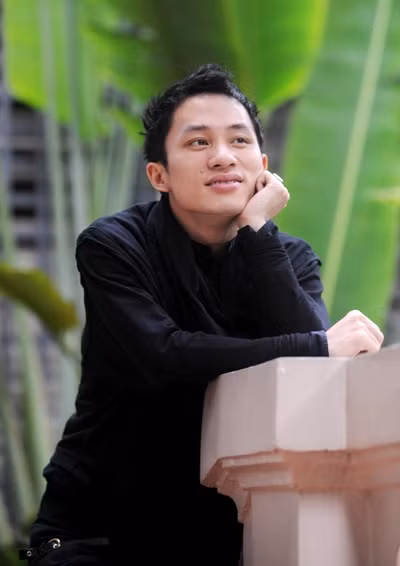 Theo Dương Tinh thần 'hòa nhập không hòa tan' vẫn là chìa khóa của thành công. Theo Dương Tinh thần 'hòa nhập không hòa tan' vẫn là chìa khóa của thành công.