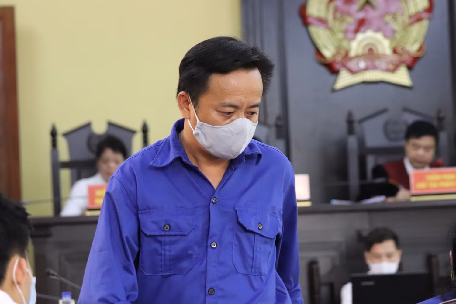 Bị cáo Nguyễn Minh Khoa cho rằng, việc quy kết tội đưa hối lộ là không có bằng chứng, căn cứ. Ảnh: Vũ Phương.