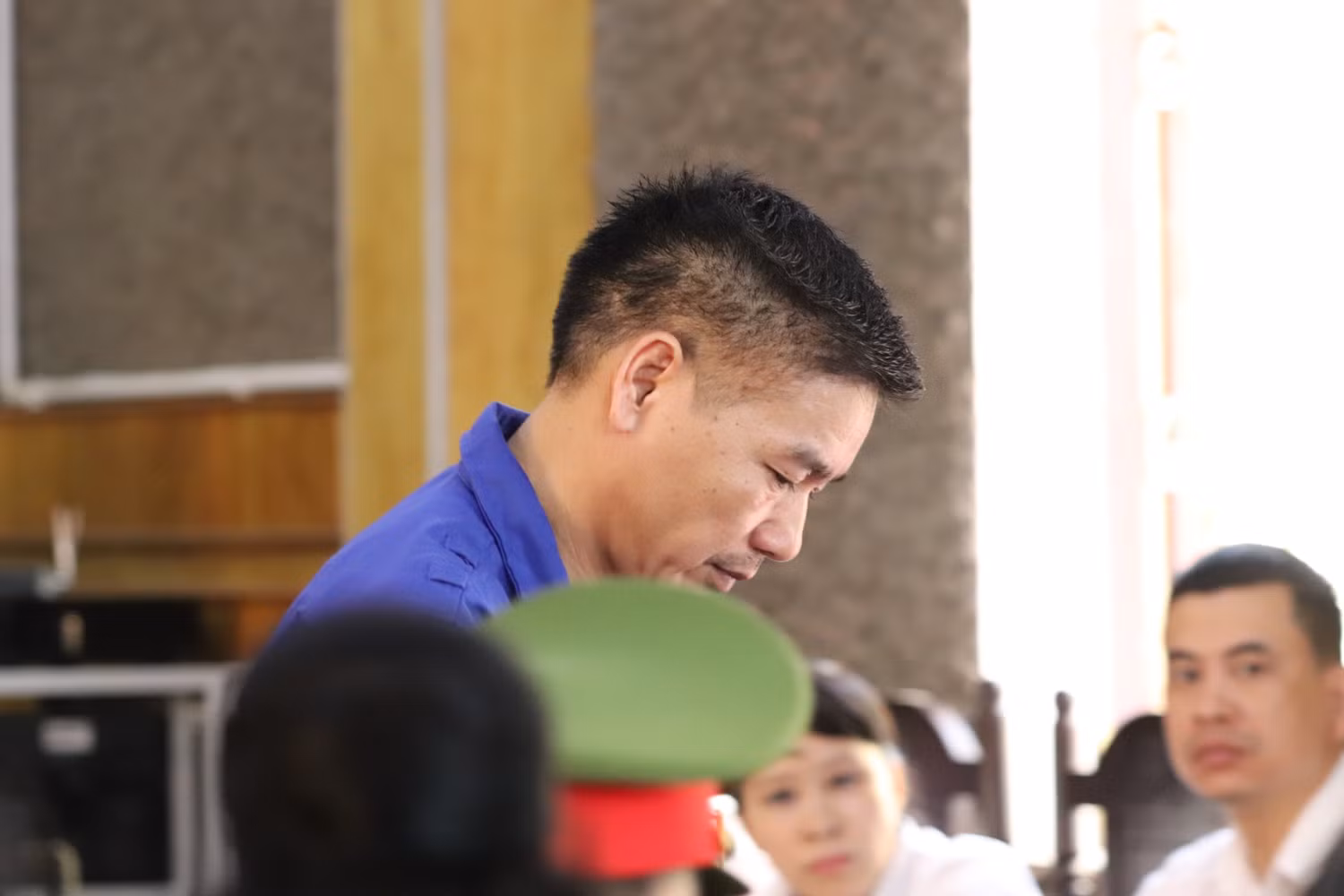 Bị cáo Trần Xuân Yến khai ngày 20/7/2018 đã tiêu hủy 16 đĩa CD. Ảnh: Vũ Phương.