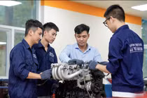 Điểm chuẩn 2026 của Trường Đại học Công nghệ TPHCM và Trường ĐH Nha Trang