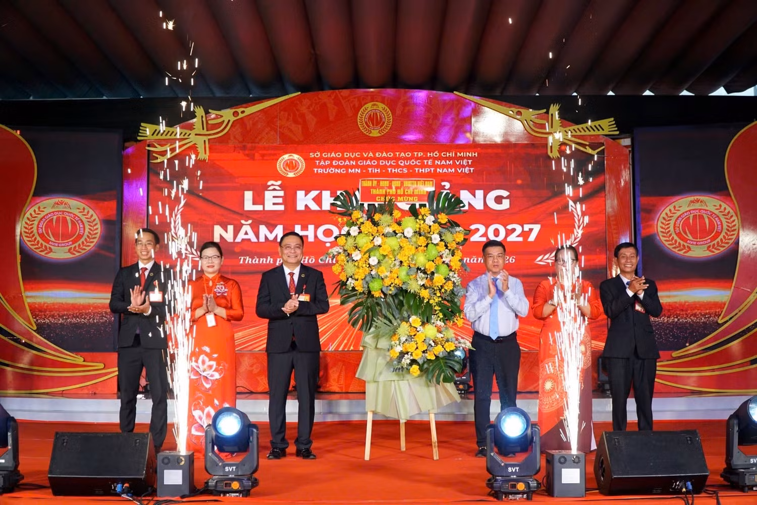 namvietnamhocmoi.jpg