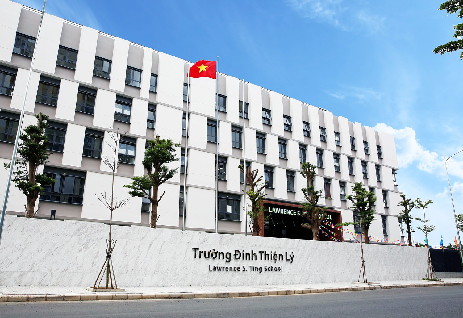 truongdinhthienlypmh.jpg