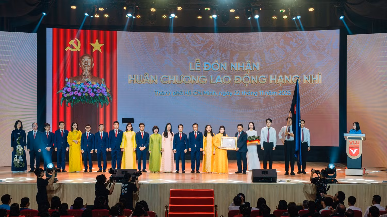 huanchuonglaodonghangnhivlub.jpg