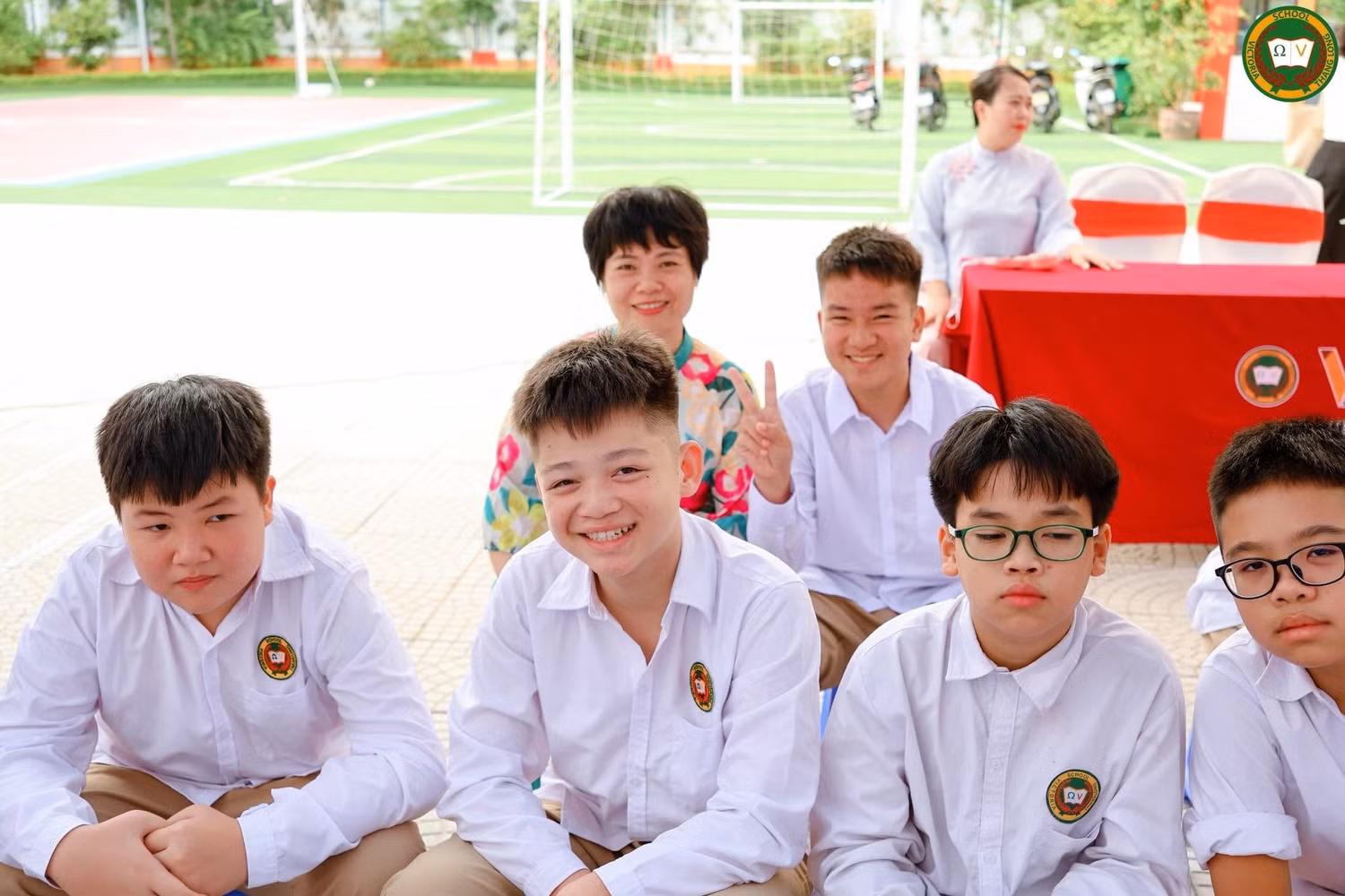 Học sinh Victoria Thăng Long 3 chào đón năm học mới với thông điệp “Dám ước mơ - Dám bứt phá - Dám tỏa sáng”.