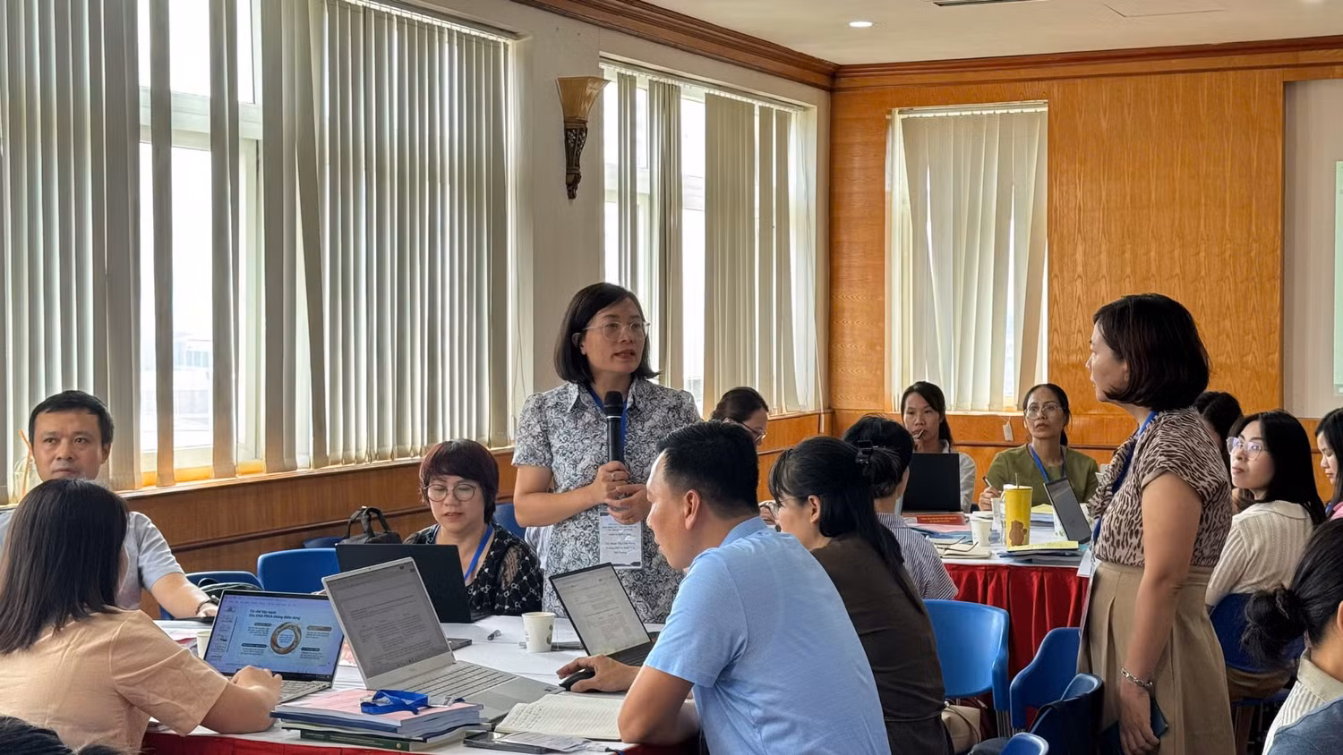 Khóa Bồi dưỡng nghiệp vụ kiểm định viên giáo dục đại học và cao đẳng sư phạm Khóa 52 (Hà Nội) do Trung tâm Kiểm định chất lượng giáo dục - Đại học Quốc gia Hà Nội tổ chức, tháng 8/2026. Ảnh: VNU-CEA