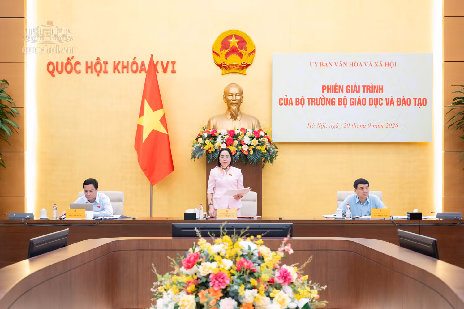 Phó Chủ tịch Quốc hội Nguyễn Thị Thanh phát biểu chỉ đạo tại Phiên giải trình Bộ trưởng Bộ Giáo dục và Đào tạo về tình hình thực hiện chính sách, pháp luật trong lĩnh vực giáo dục và đào tạo. Ảnh: quochoi.vn