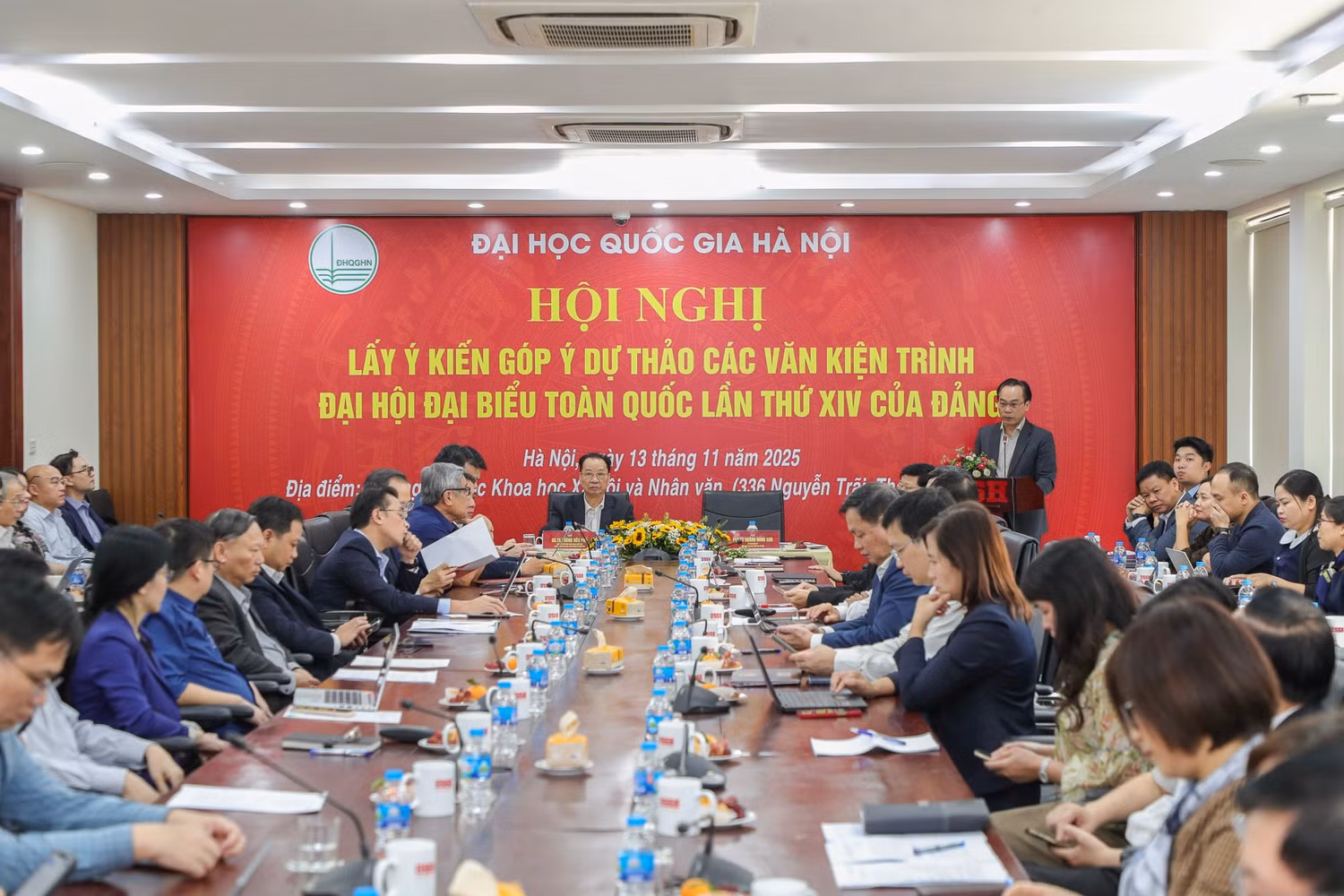 vnu-giam-doc-dhqghn-hoang-minh-son-2.jpg