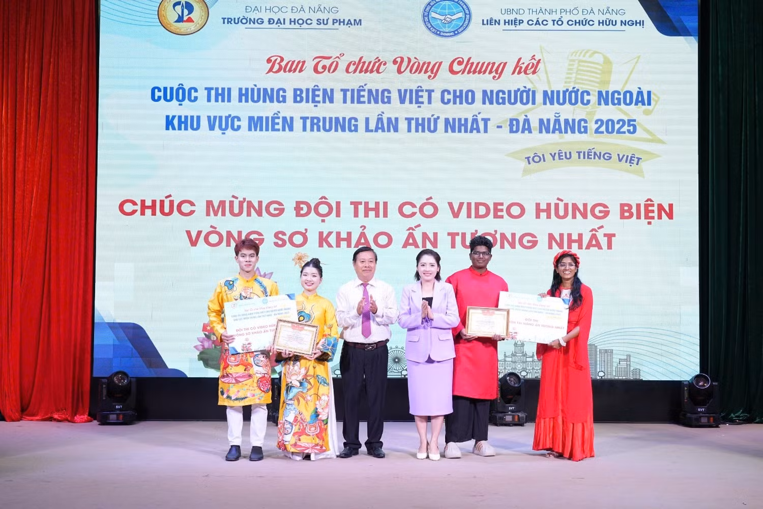 Giải Tài năng ấn tượng nhất thuộc về đội thi Hồn Việt đến từ Đại học Duy Tân và giải Video hùng biện hay nhất thuộc về đội thi đến từ Trường Đại học Ngoại ngữ.