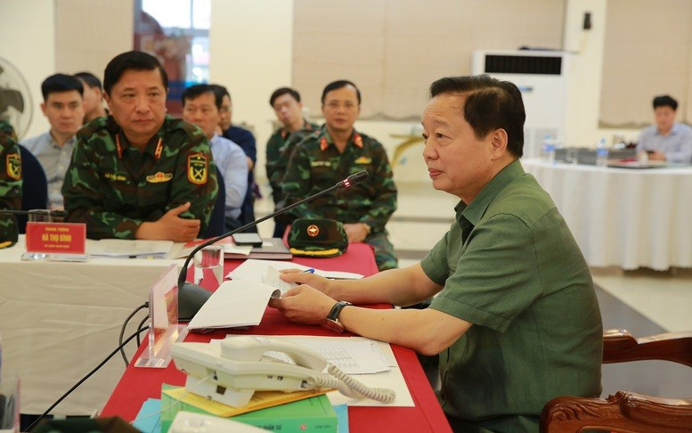 Phó Thủ tướng yêu cầu các địa phương tiếp tục triển khai công việc đã đề ra, quan trọng nhất là “bảo đảm an toàn cho nhân dân”. Ảnh: VGP/Minh Khôi