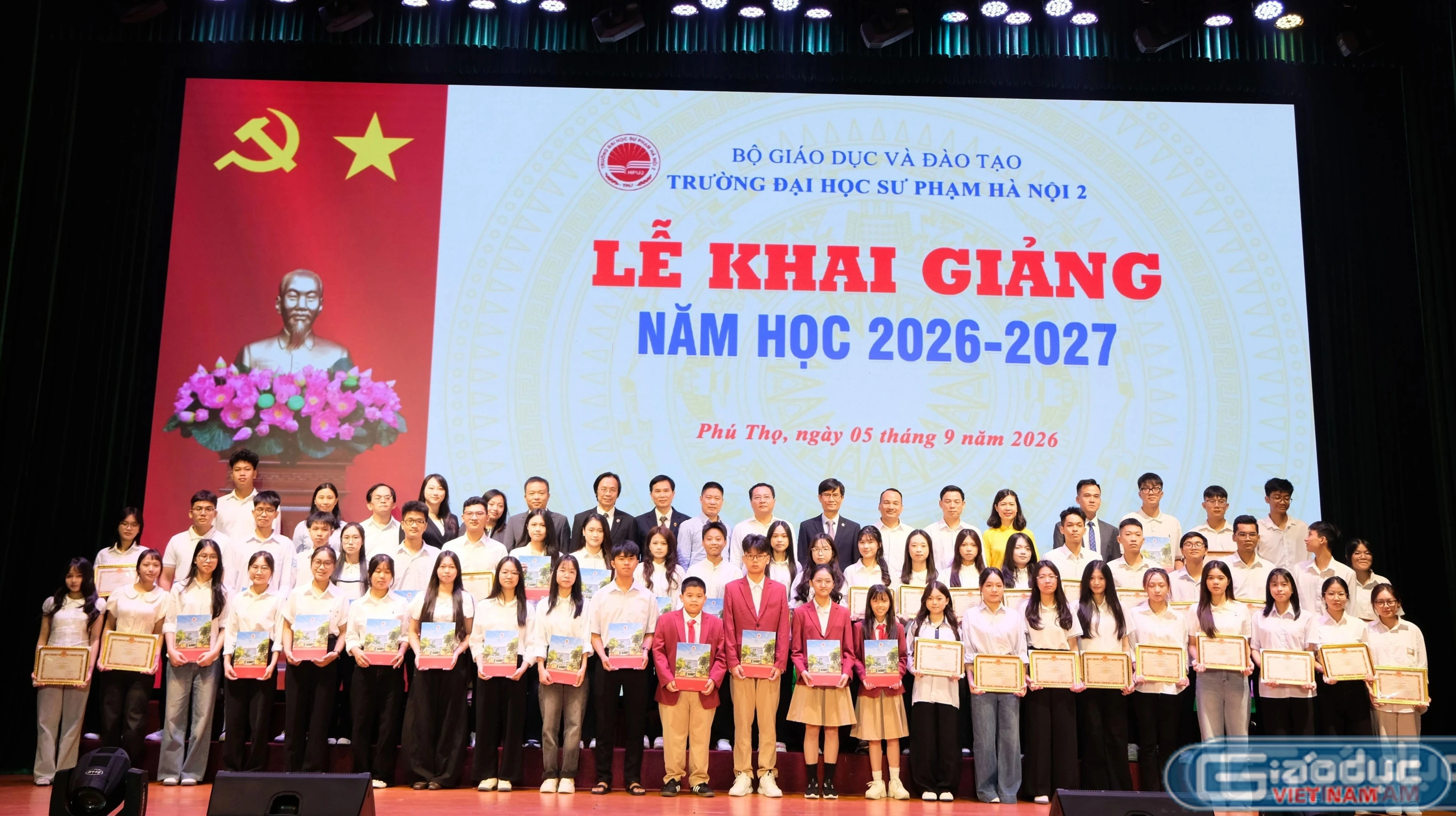 Trường Đại học Sư phạm Hà Nội 2 khai giảng năm học mới, chào đón 3.435 tân sinh viên khóa 52