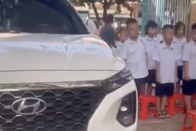 Quảng Ninh: Phường Việt Hưng yêu cầu Trường TH Lý Thường Kiệt làm rõ việc đỗ ô tô ở khu vực chào cờ 