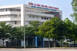 Đào tạo liên thông: CĐ Công nghệ và Quản trị Sonadezi nói "có", Đại học Kinh tế TP.HCM nói "không"